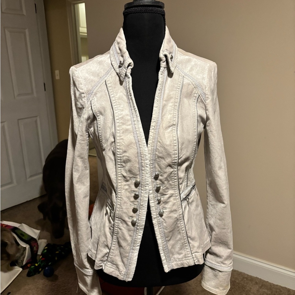 White House Black Market Light Beige Blazer
